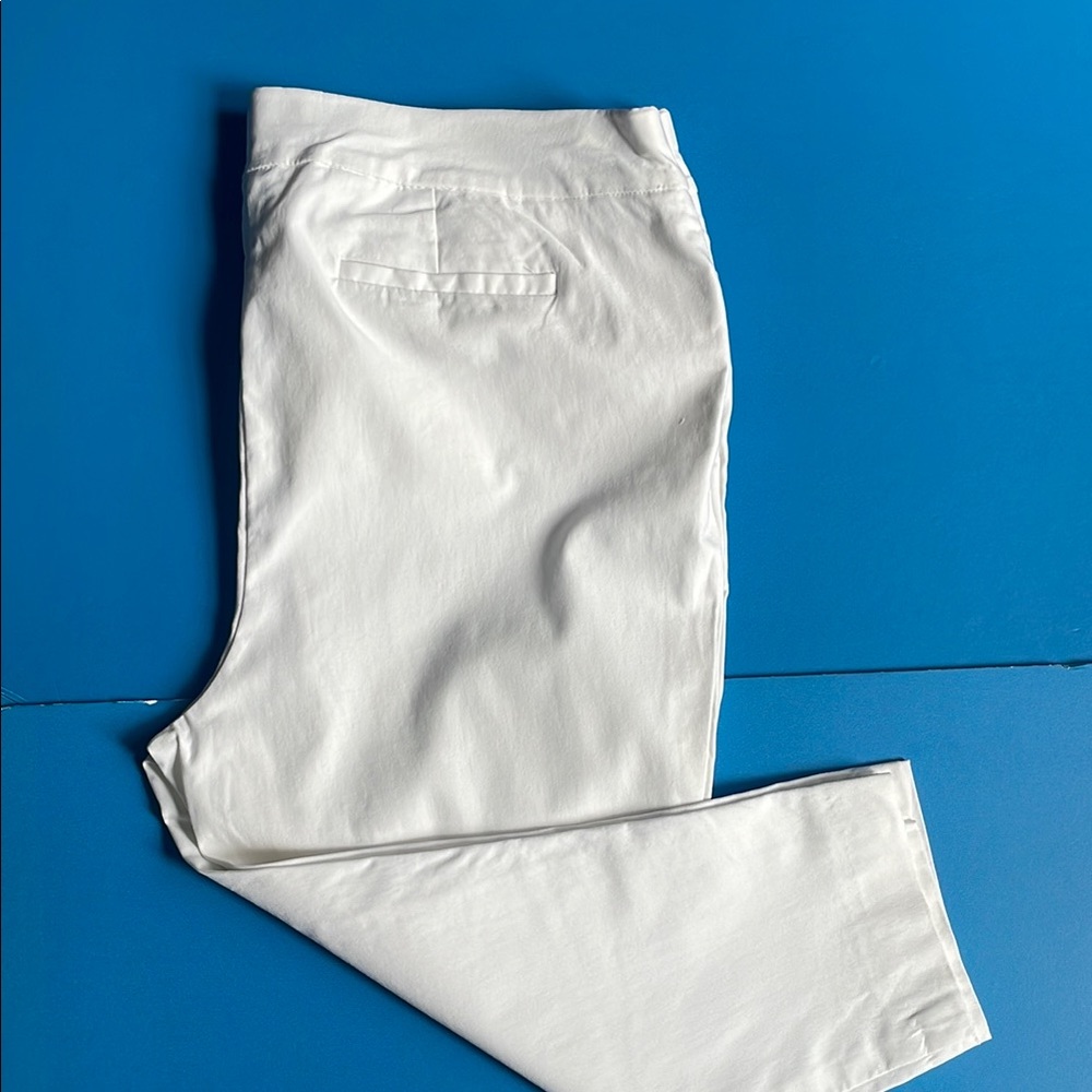 Chico’s  White  capri Pants 3